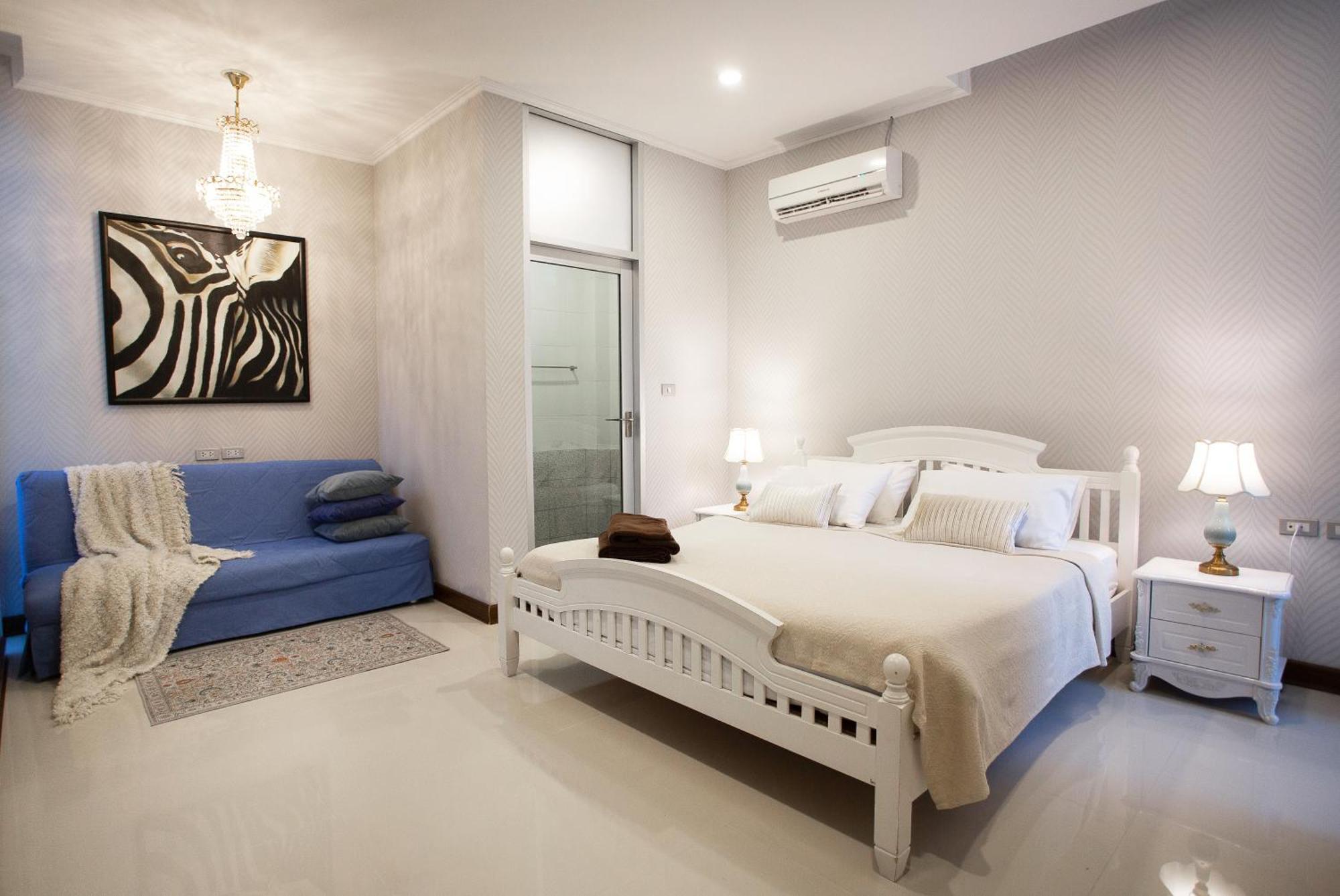 Nagawari Art Maldives Pattaya Villa Na Chom Thian Buitenkant foto