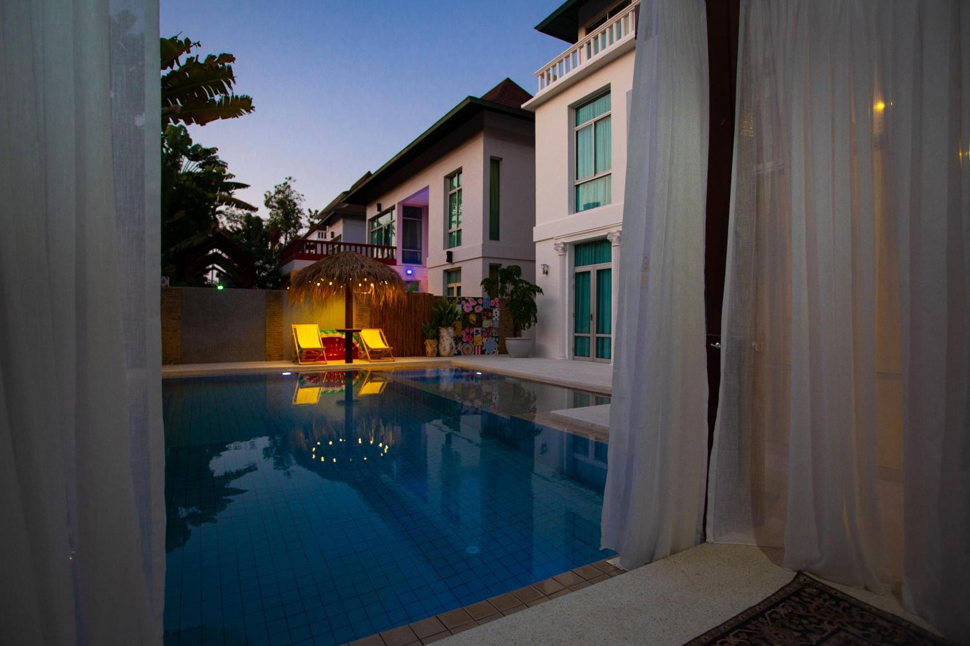 Nagawari Art Maldives Pattaya Villa Na Chom Thian Buitenkant foto