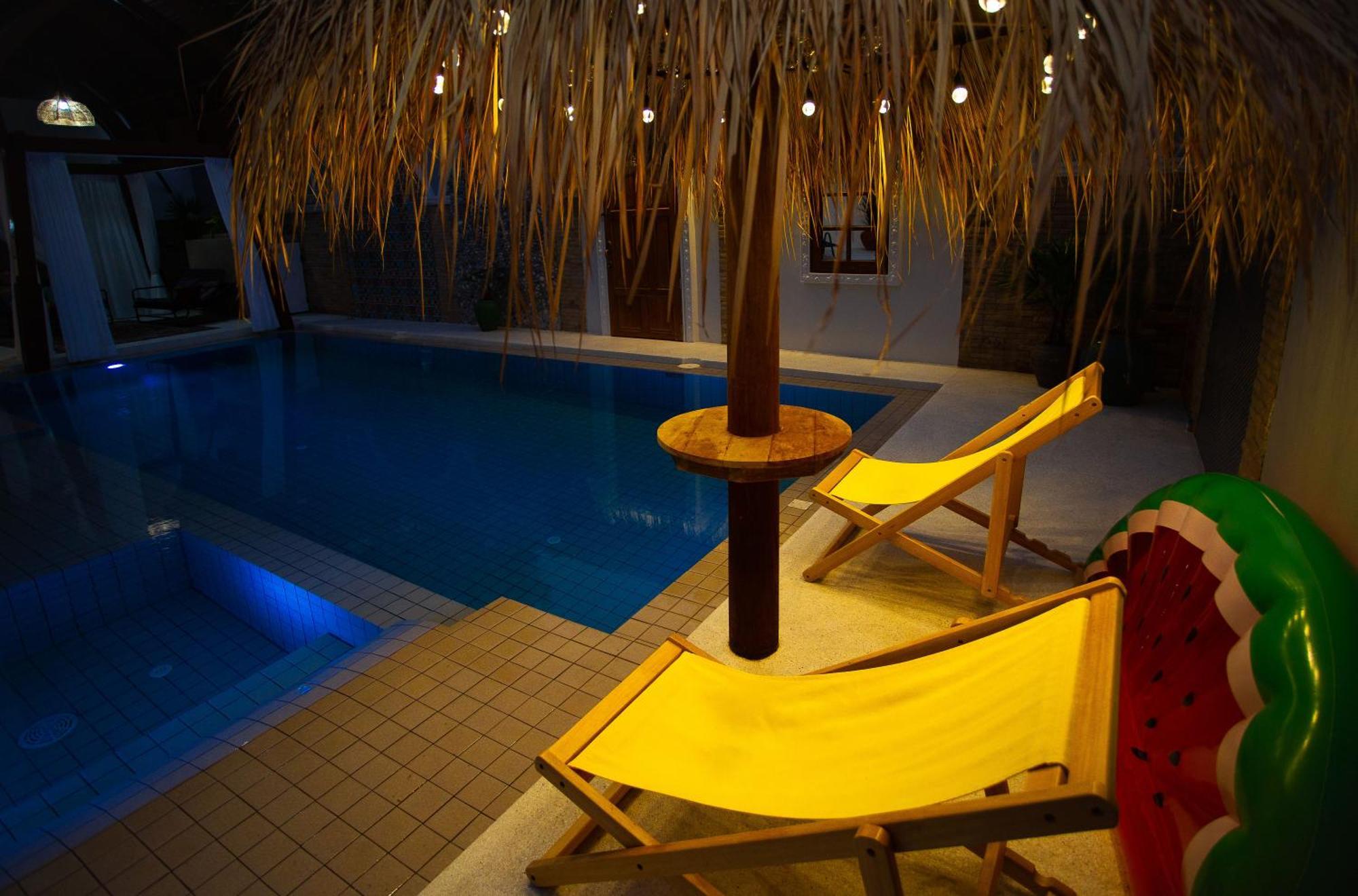 Nagawari Art Maldives Pattaya Villa Na Chom Thian Buitenkant foto