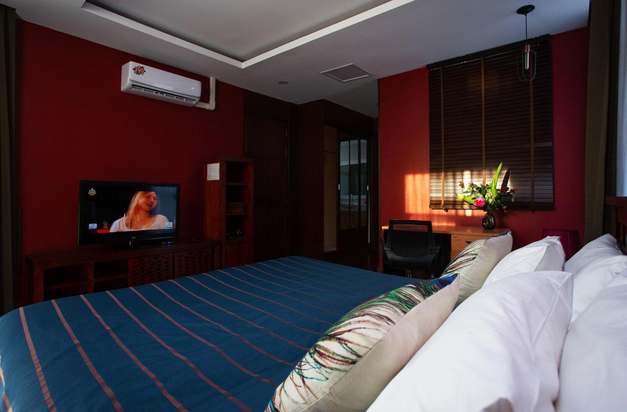 Nagawari Art Maldives Pattaya Villa Na Chom Thian Buitenkant foto