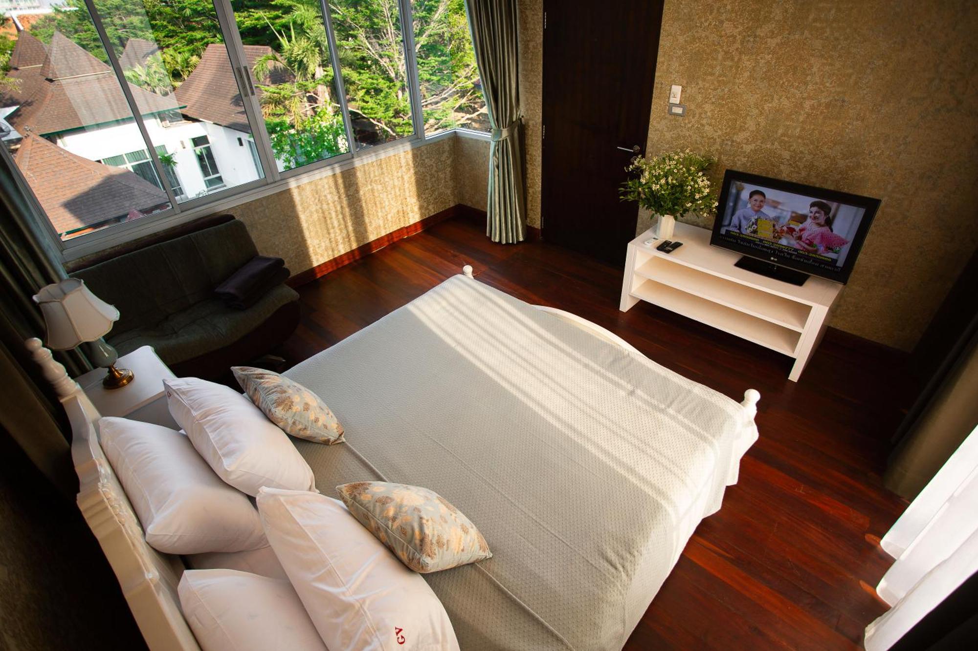 Nagawari Art Maldives Pattaya Villa Na Chom Thian Buitenkant foto