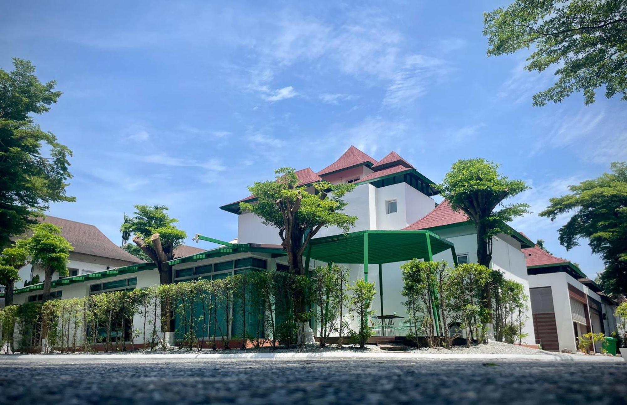 Nagawari Art Maldives Pattaya Villa Na Chom Thian Buitenkant foto